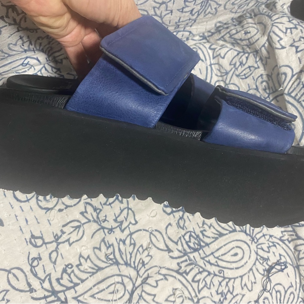 Lofina Size 41 US 11 Leather Platform Sandals - Picture 5 of 7